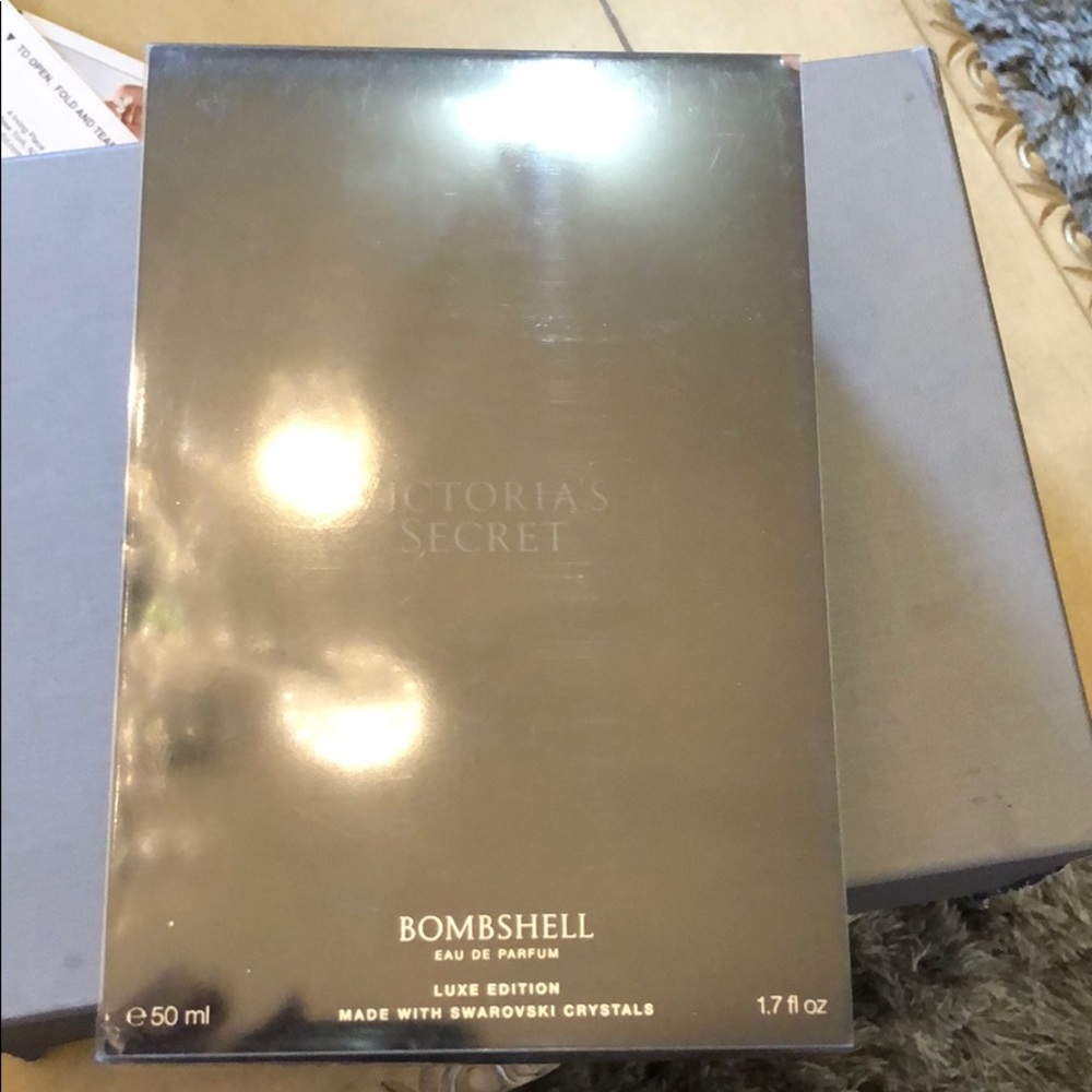 Victoria secret  bombshell limited edition